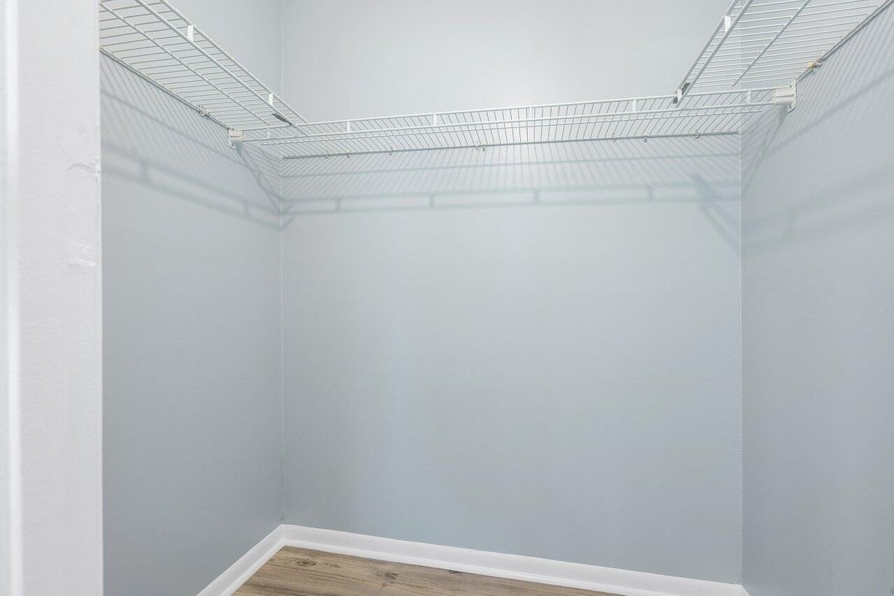 1740 Nw 19th Ter #204 - Photo 5 of 36