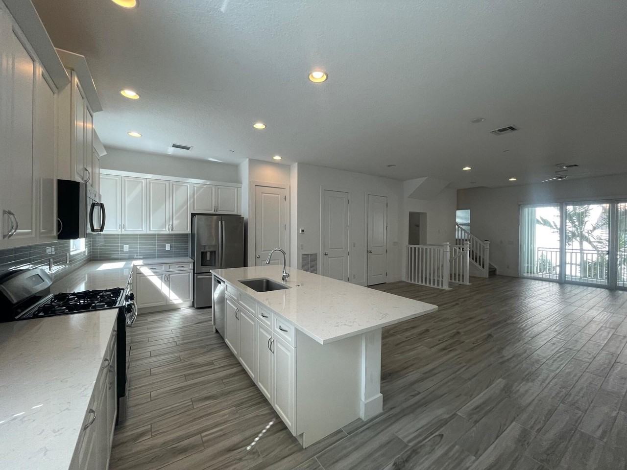 8086 Hobbes Way - Photo 6 of 33