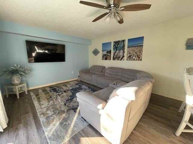 1424 14th Ct - Photo 7 of 29