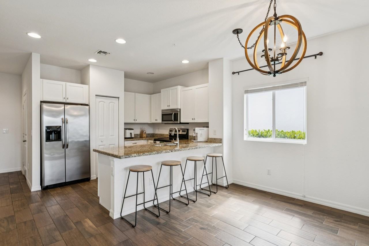 1169 Sepia Ln - Photo 7 of 32