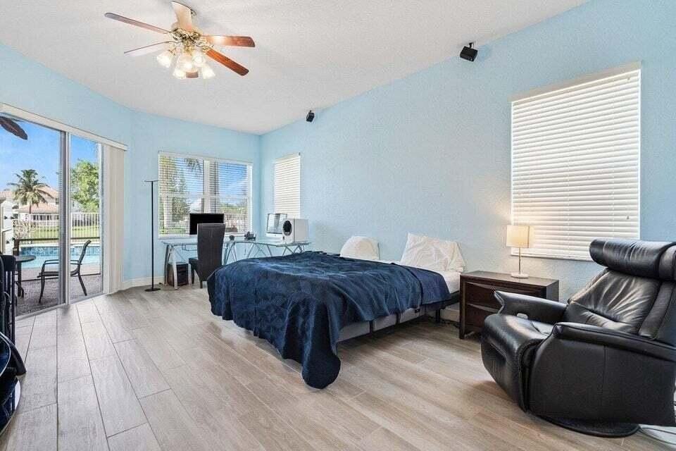 12437 Antille Dr - Photo 6 of 28