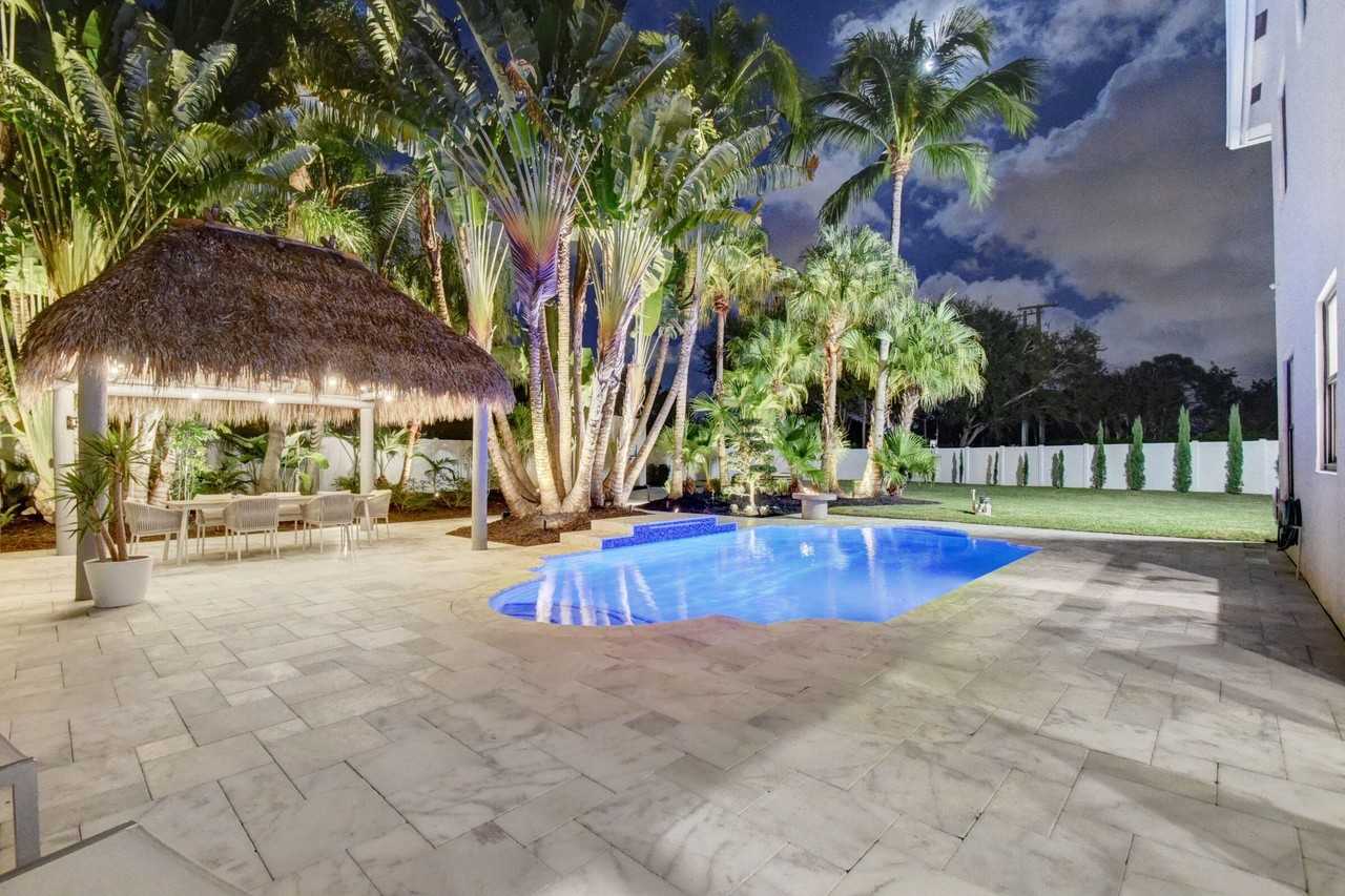 6298 Sand Hills Cir - Photo 6 of 50