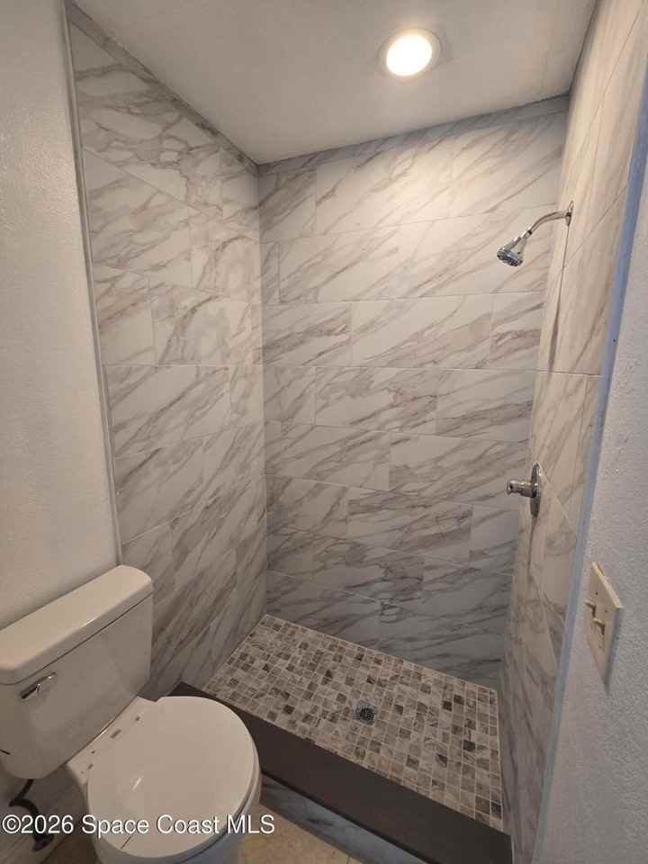 771 Onyx Dr Ne #1 - Photo 5 of 9