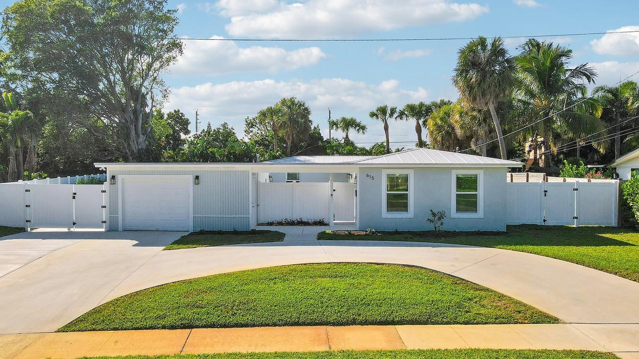 615 Westwind Dr - Photo 5 of 30