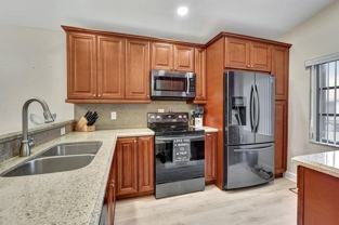 8046 Summerview Ter - Photo 1 of 1