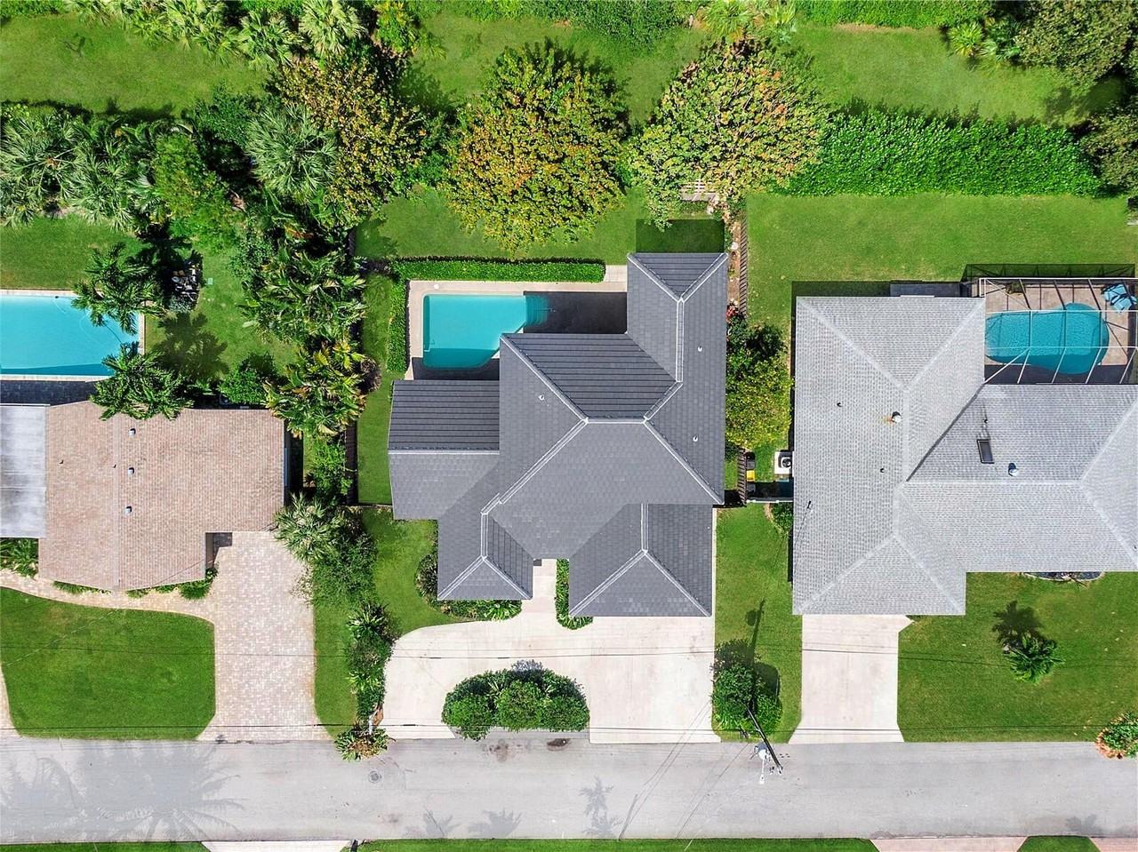 150 Lucina Dr - Photo 3 of 49