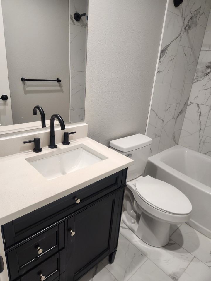 221B Ridgeway St #221B - Photo 4 of 8