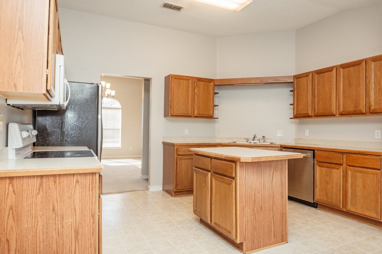 230 Trish Dr #1 - Photo 5 of 31