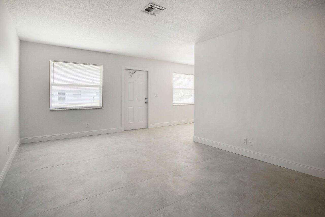 1820 Prairie Rd #2 - Photo 2 of 15