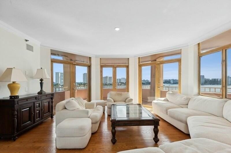 300 Se 5th Ave #6010 - Photo 3 of 34