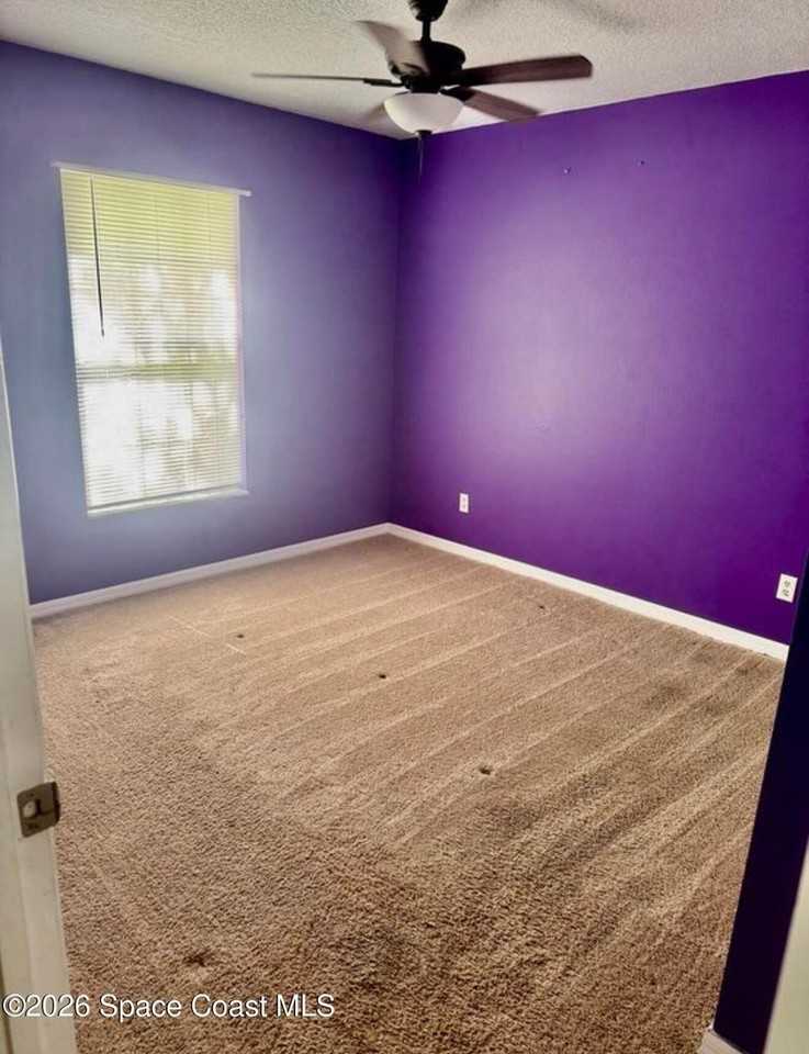 1072 Flintlock Ave Se #1 - Photo 7 of 9