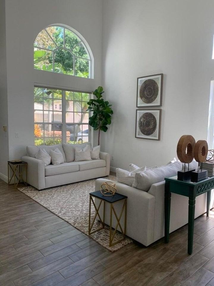 2087 Chagall Cir - Photo 3 of 25