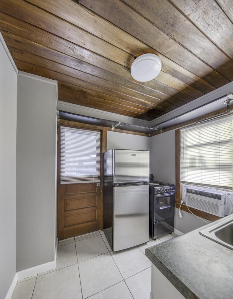 225 S K St #2 - Photo 3 of 9