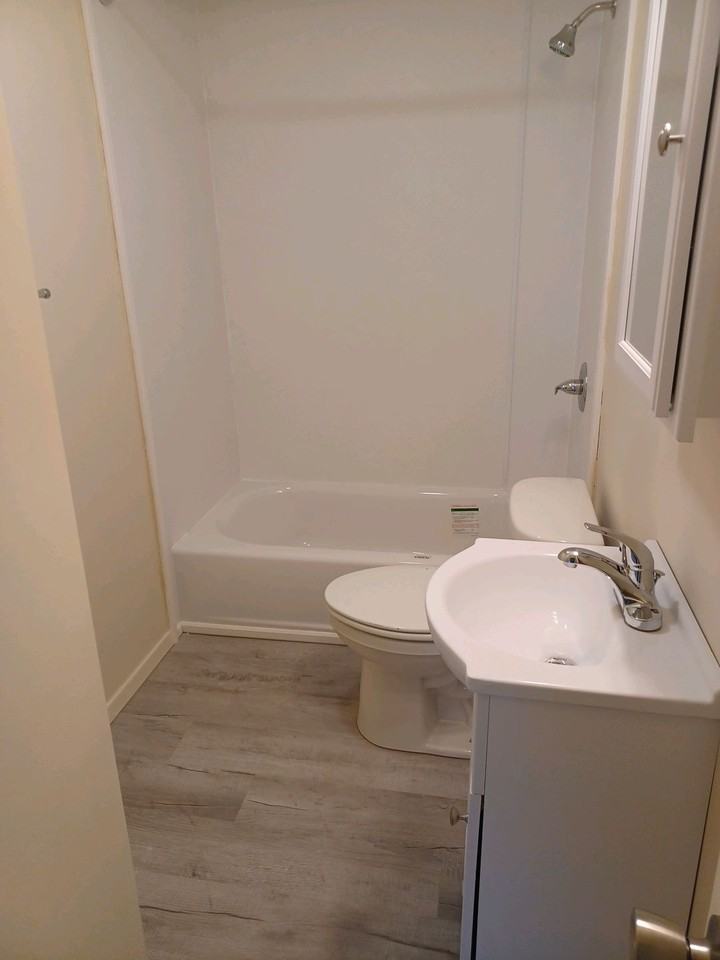 1403 Lincoln Ave #1 - Photo 4 of 5