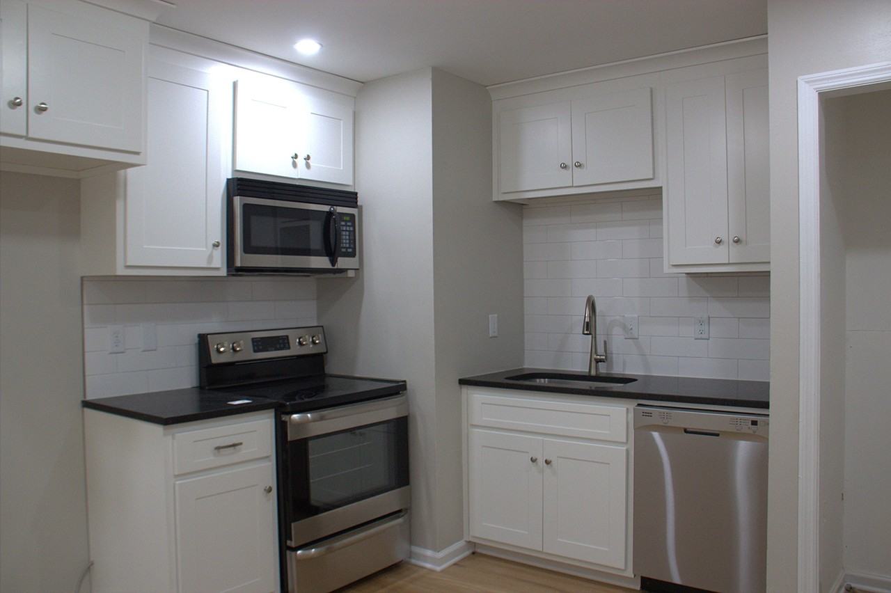 4104 Mcvay St Sw #B - Photo 3 of 10