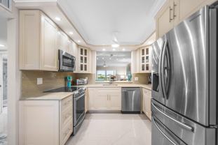 7286 Huntington Ln #301 - Photo 1 of 1