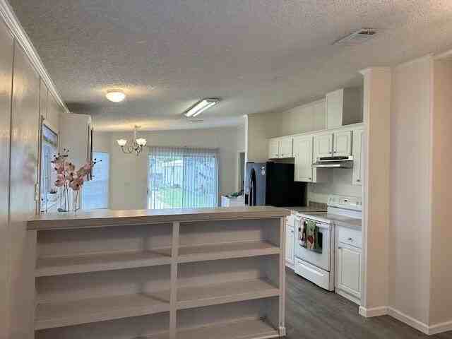 11941 Watergate Cir - Photo 4 of 14