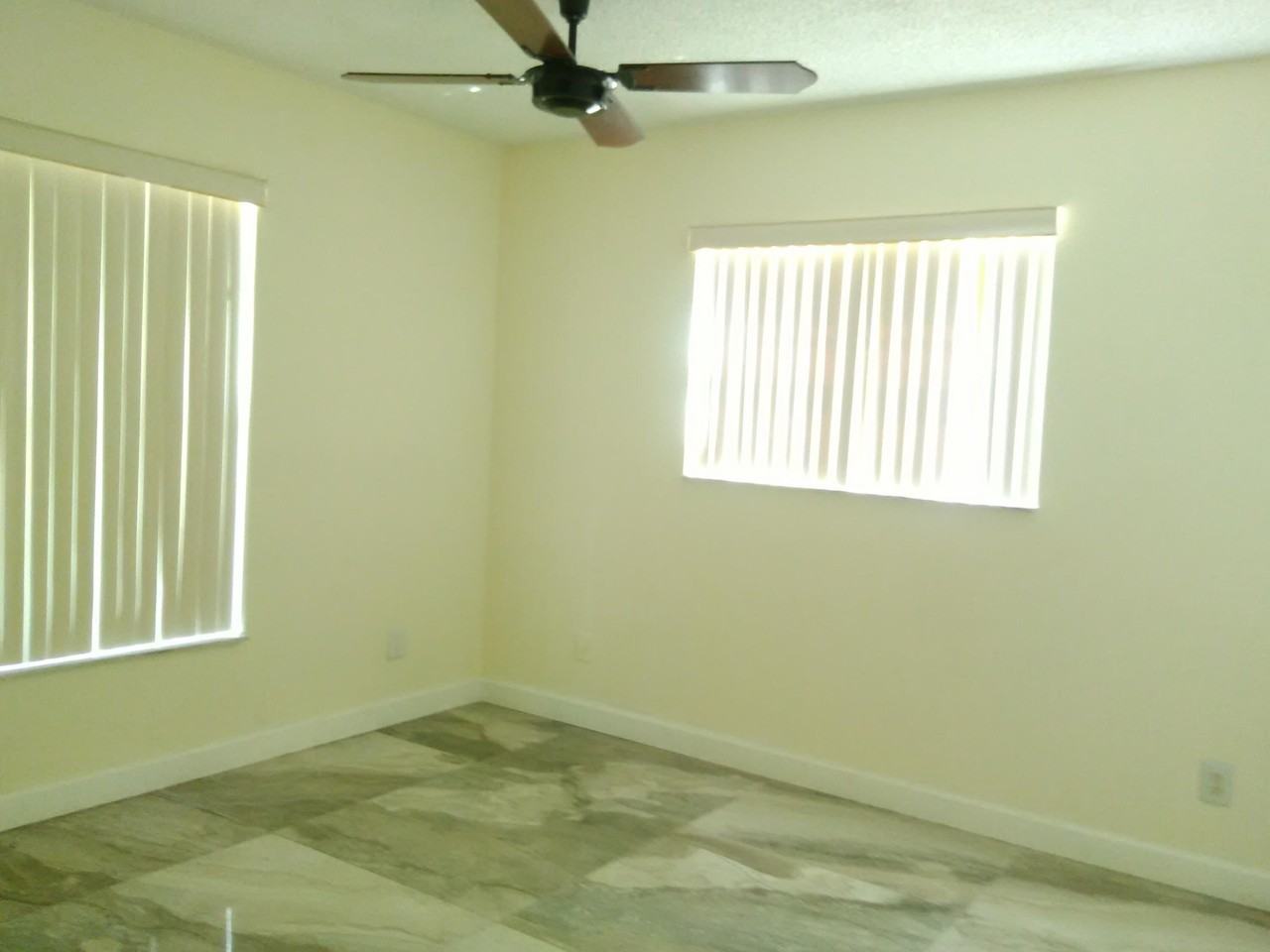 2321 Ida Way - Photo 4 of 21