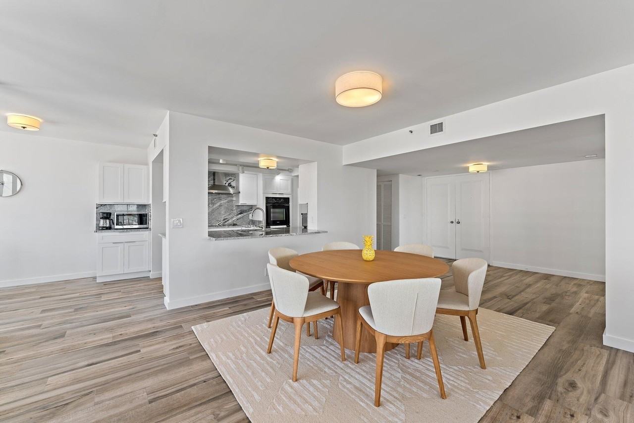 4000 N Ocean Dr #703 - Photo 5 of 50