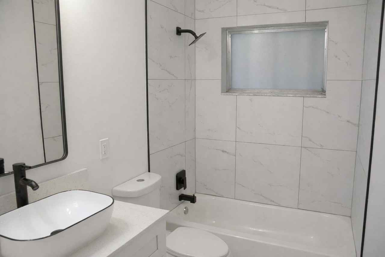 2531 Barkley Dr W #D - Photo 5 of 31