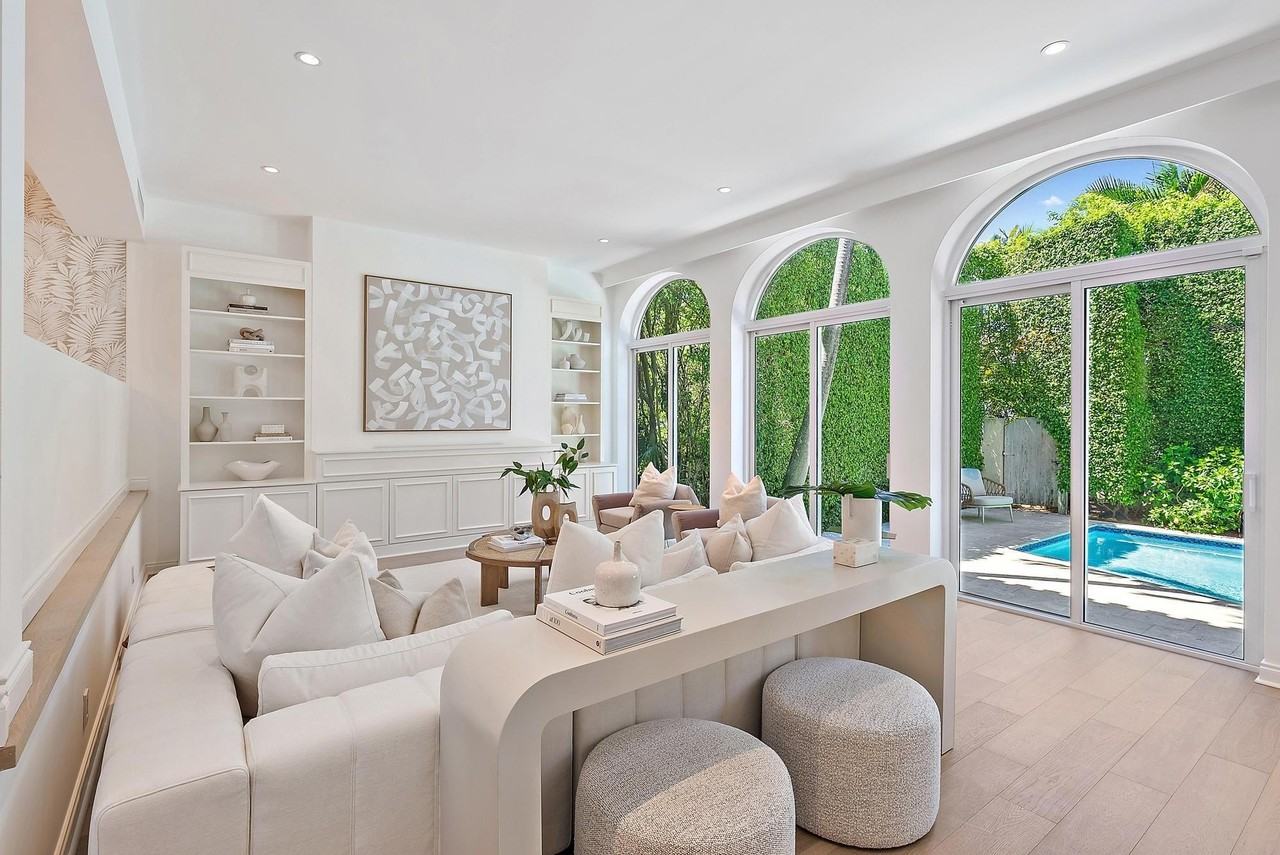 245 Everglade Ave - Photo 5 of 36