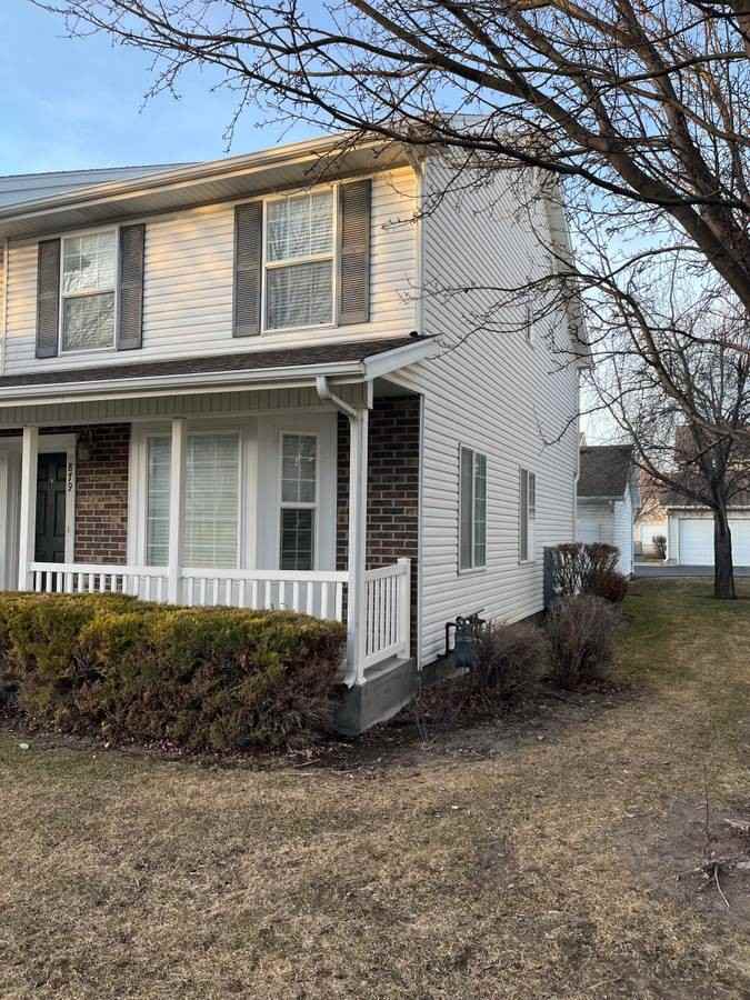 879 Liberty Ln #1 - Photo 2 of 10