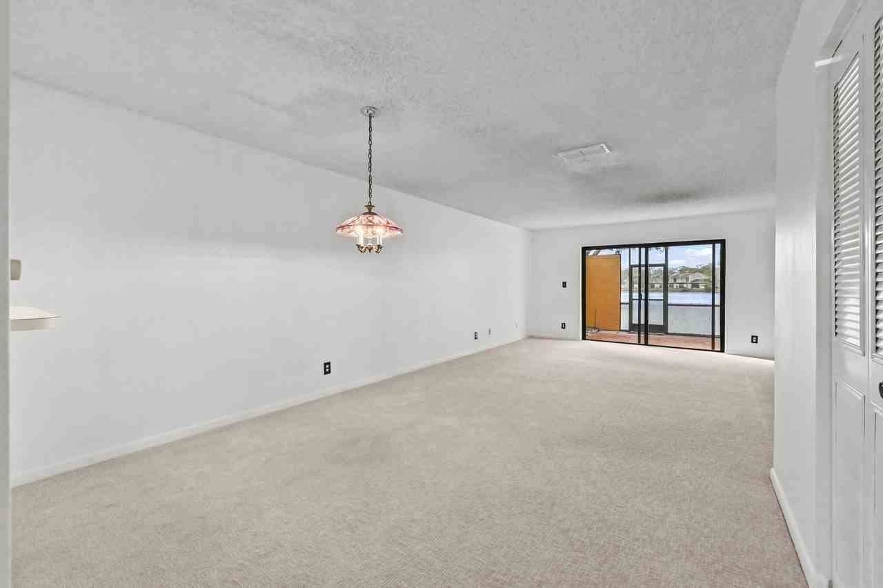 1464 Nw 97th Ter #285 - Photo 6 of 26