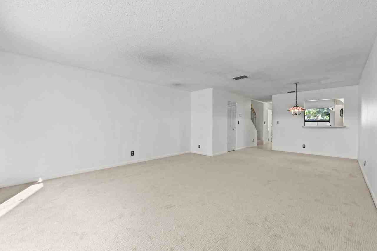 1464 Nw 97th Ter #285 - Photo 7 of 26