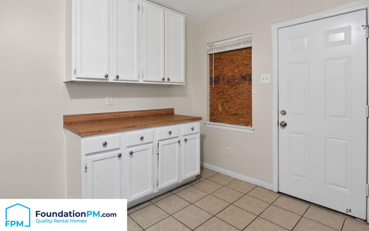 3766 Windy Ave #1 - Photo 4 of 9