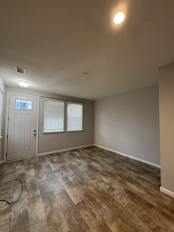 488 Palmilla Pl #1 - Photo 3 of 14