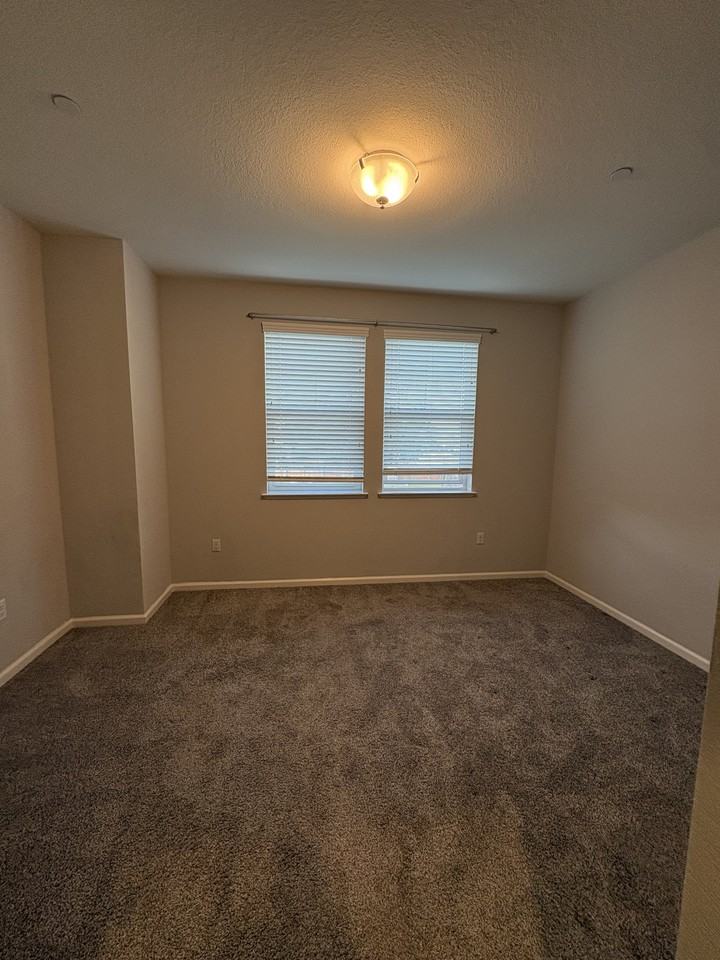 488 Palmilla Pl #1 - Photo 7 of 14