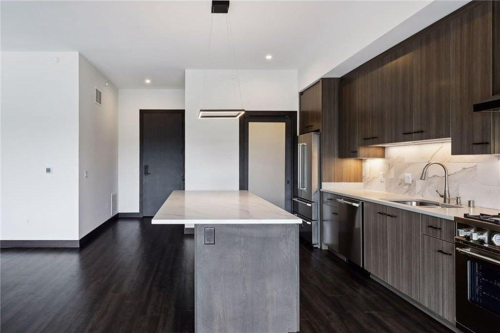 253 Lake St E #307 - Photo 6 of 45