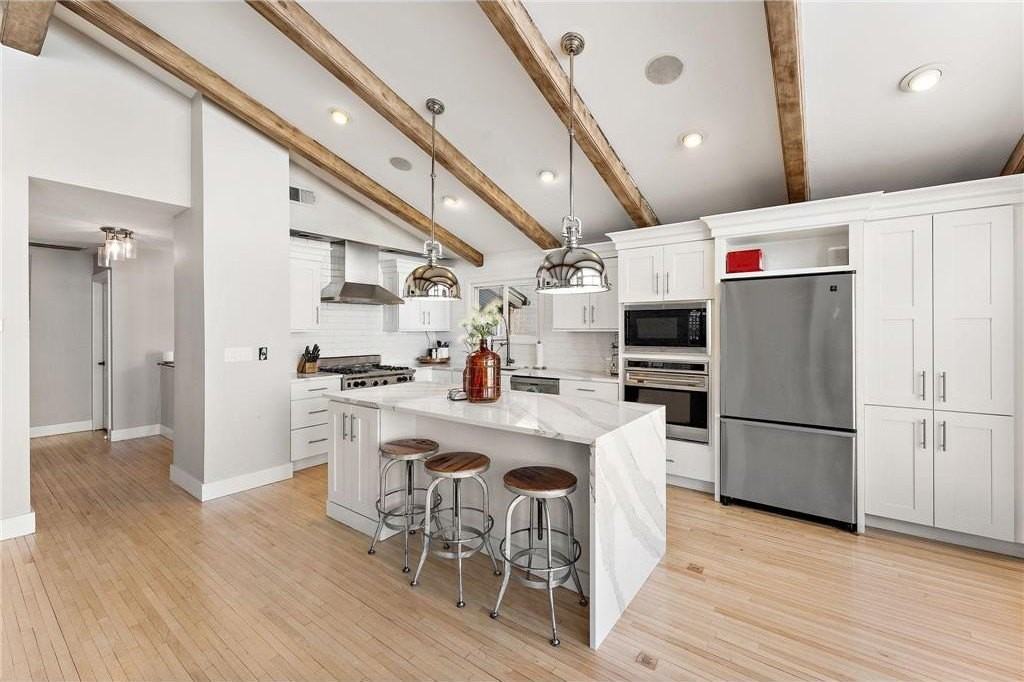 4440 Denbigh Rd - Photo 4 of 41