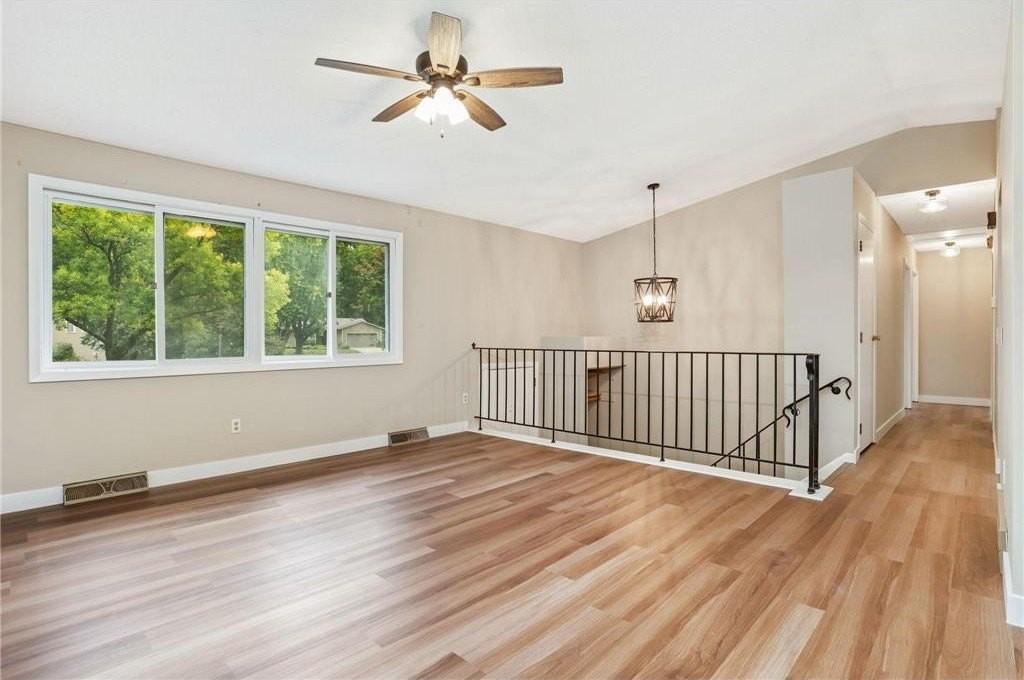 8616 Windward Cir - Photo 3 of 25