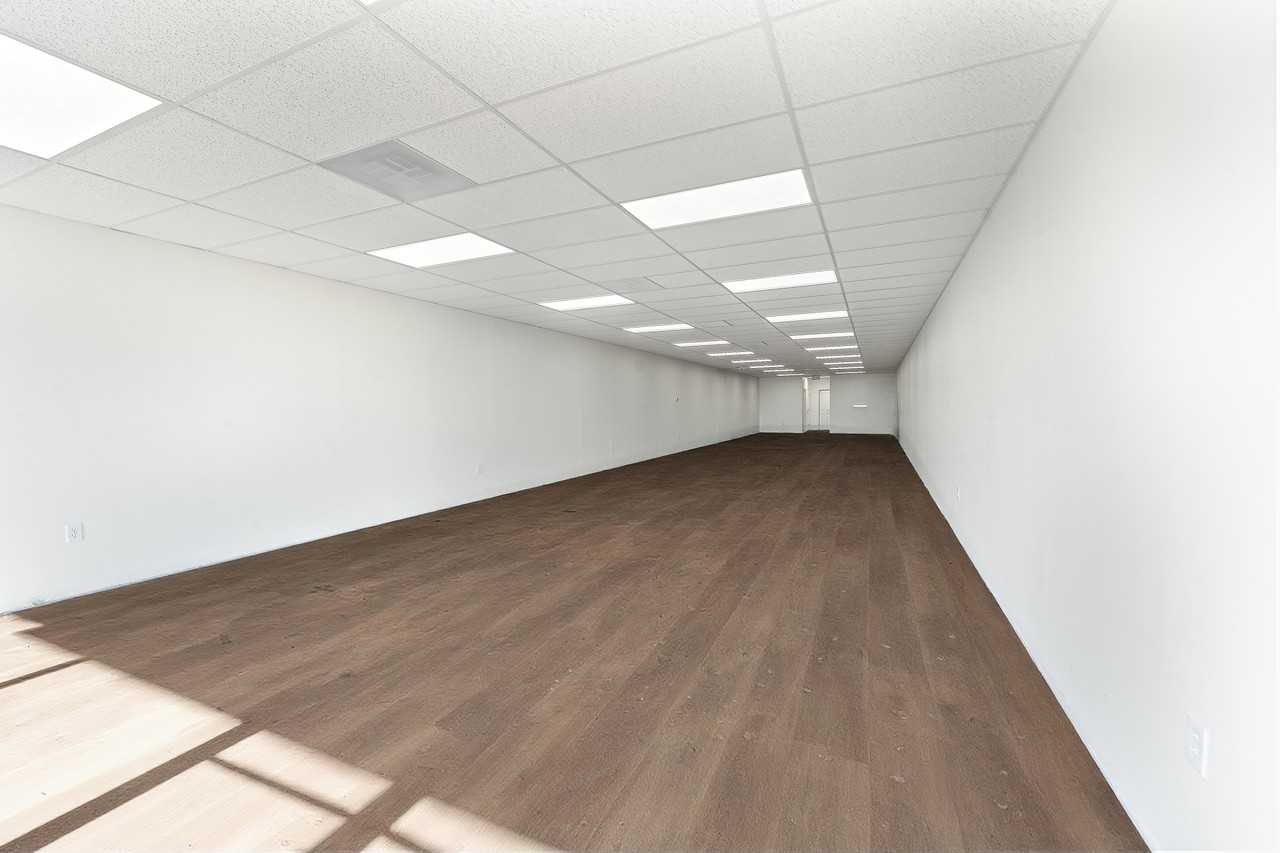 1836 E Joppa Rd #1 - Photo 3 of 20