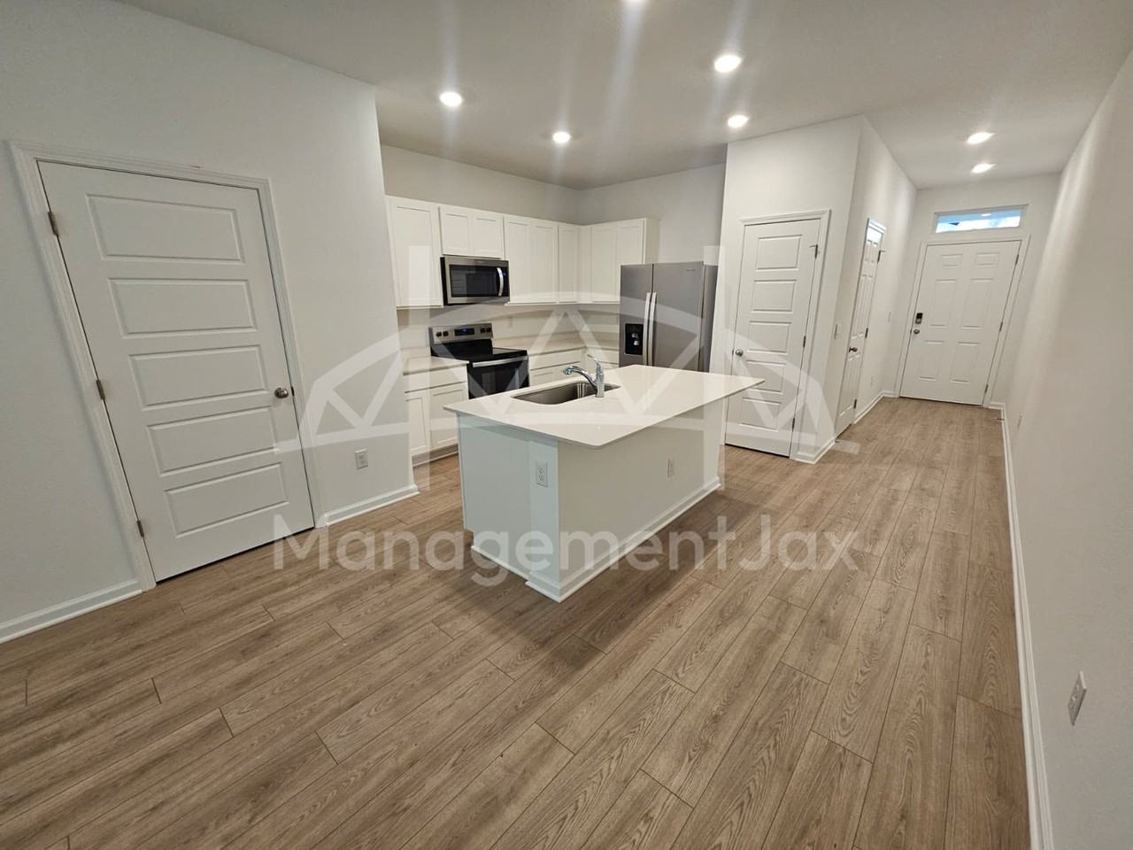 5914 Ortega Lake Dr #1 - Photo 3 of 18