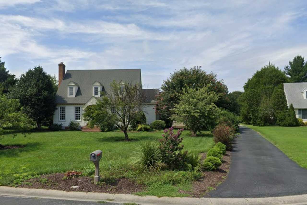 6050 Gloucester Ct #1 - Photo 2 of 3