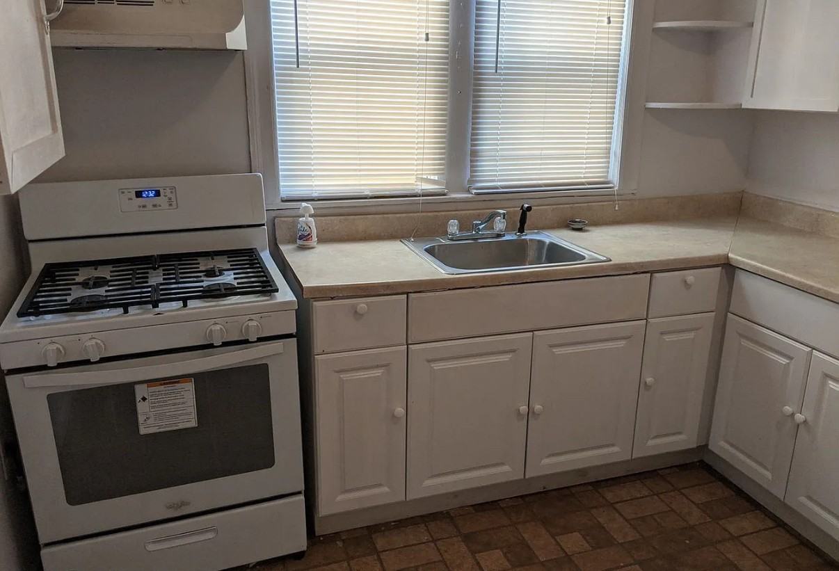 1223 Princess Ave #1 - Photo 3 of 3