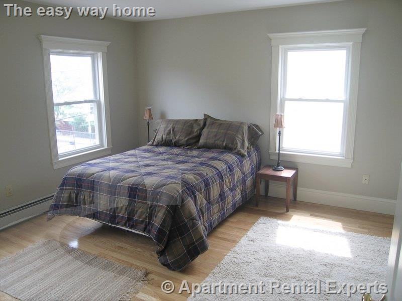 117 Columbia St #2 - Photo 5 of 13