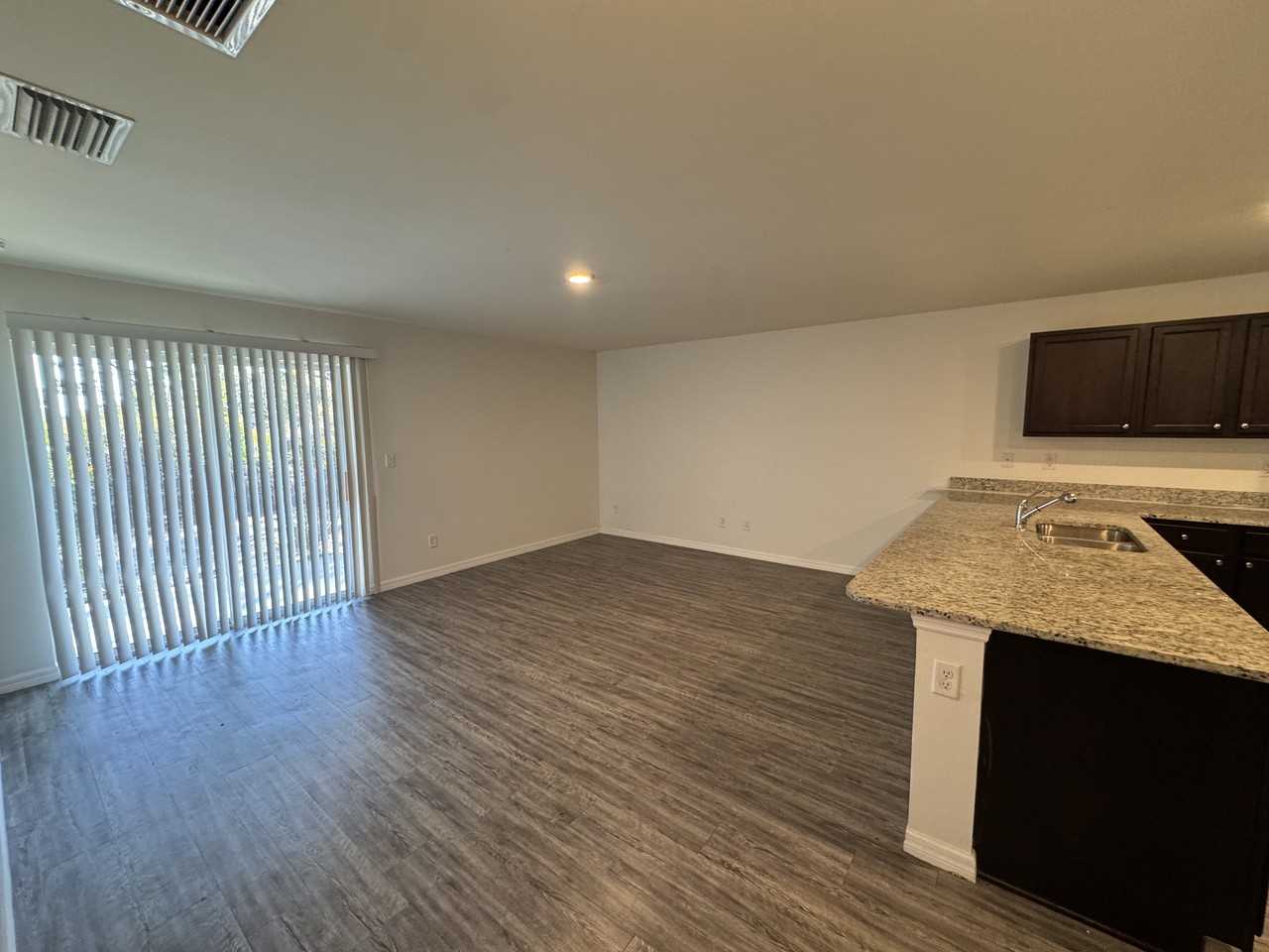 26433 Sandhill Blvd #1 - Photo 4 of 13