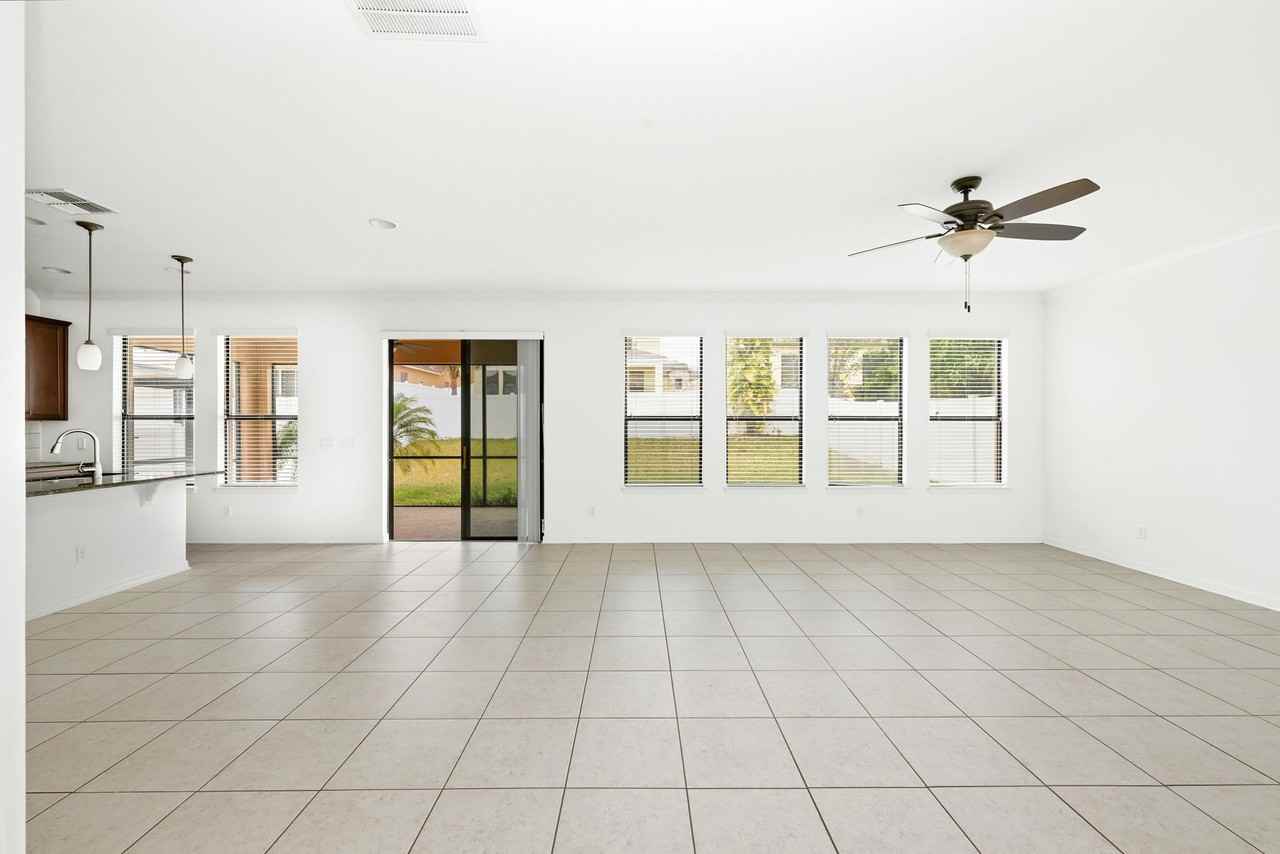 1077 Thunderhead Ln #1 - Photo 3 of 20