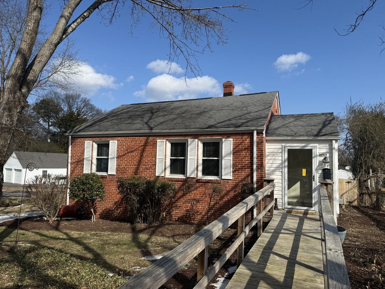 6424 W Grace St #1 - Photo 2 of 14