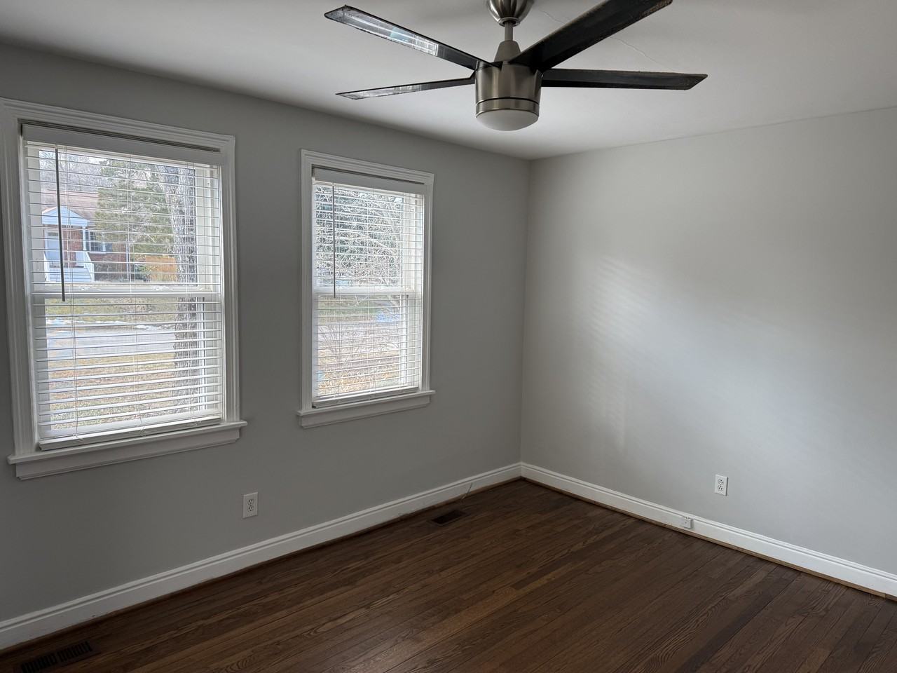 6424 W Grace St #1 - Photo 3 of 14