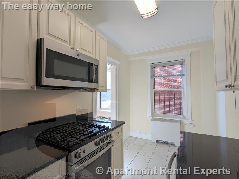 20 Chauncy St #10 - Photo 2 of 6
