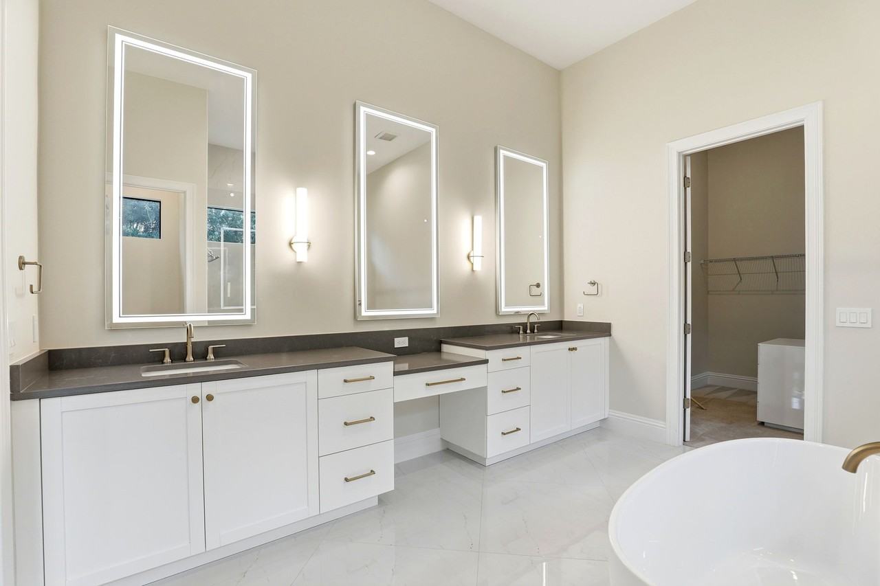 705 Largovista Dr #1 - Photo 7 of 20