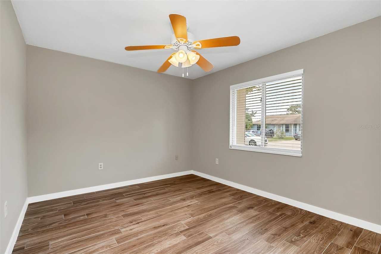 2734 Coral Reef Dr #1 - Photo 4 of 20