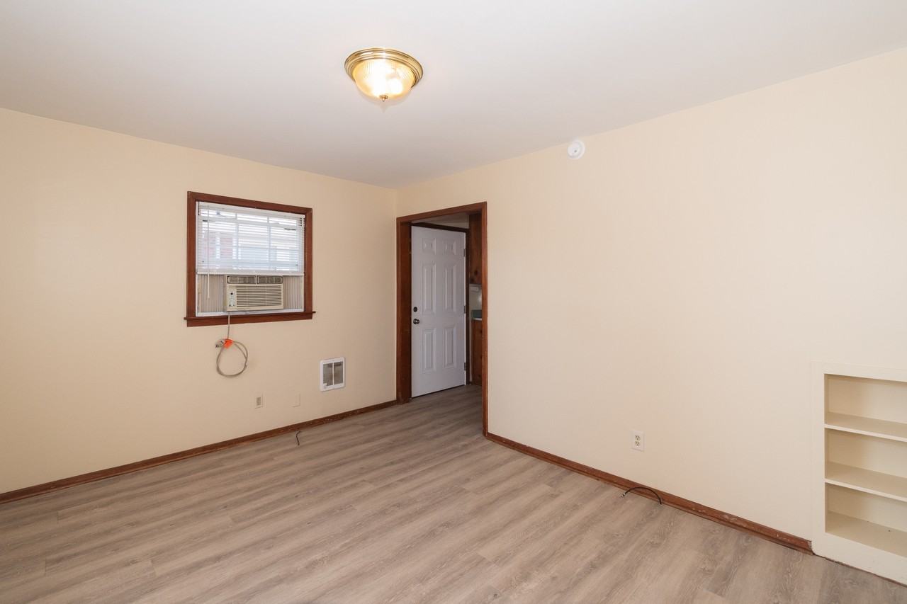 2711 Avondale Ave #1 - Photo 3 of 50