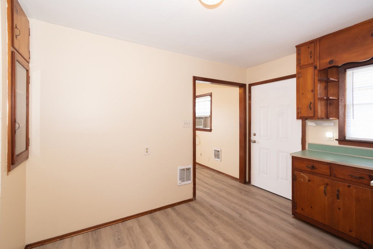 2711 Avondale Ave #1 - Photo 5 of 50