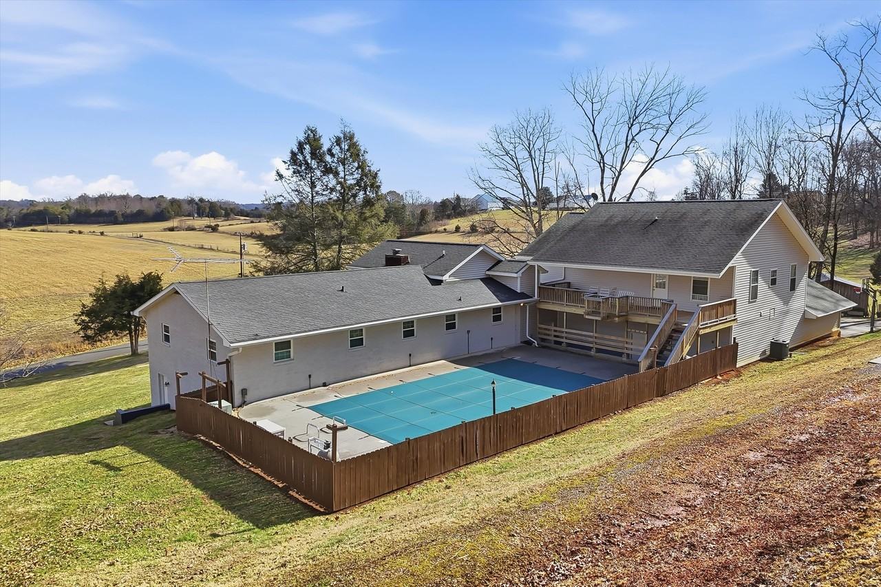 1839 Crumley Rd #1 - Photo 3 of 50