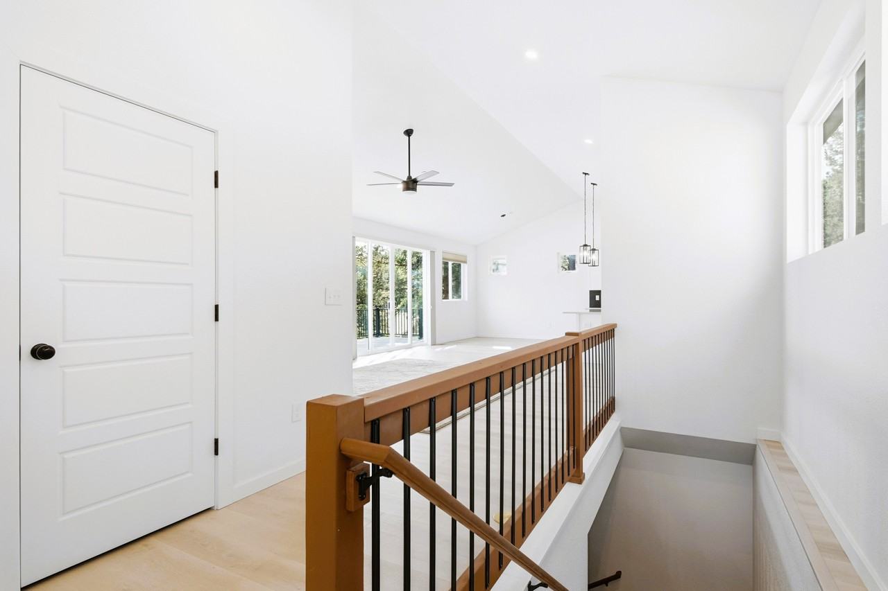 191 Diamond Dr #1 - Photo 7 of 47